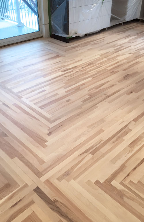 Installation de plancher de bois